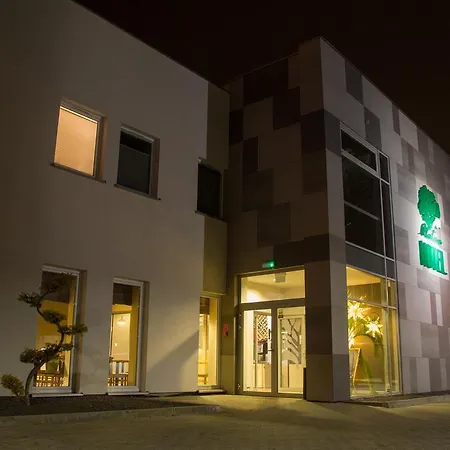 Platan Hotel 2*