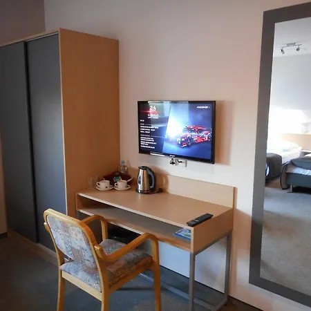 Hotel Platan 2*