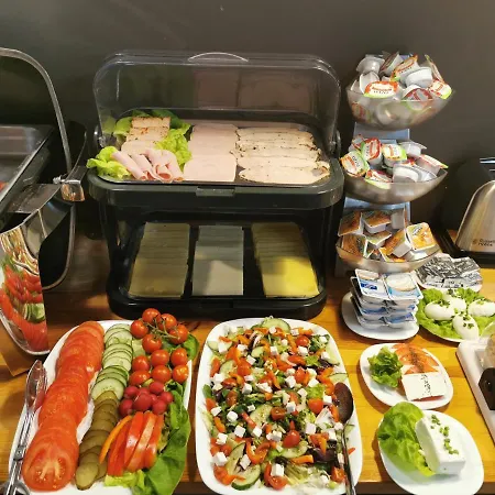 Platan أوستروف فيلكابورسكي